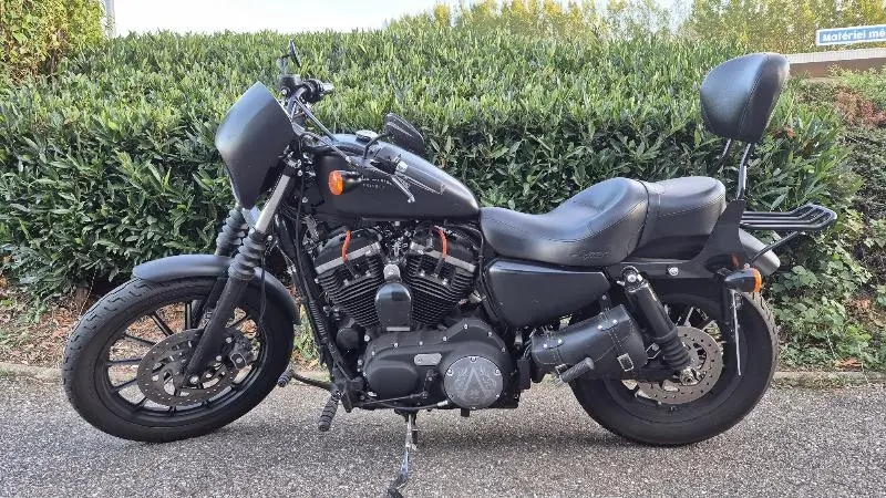 SPORTSTER 883