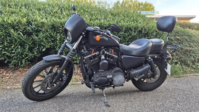 SPORTSTER 883