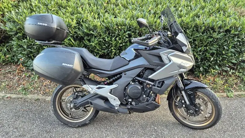 MT 700