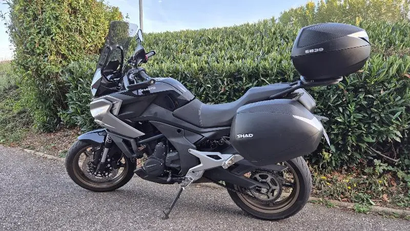 MT 700