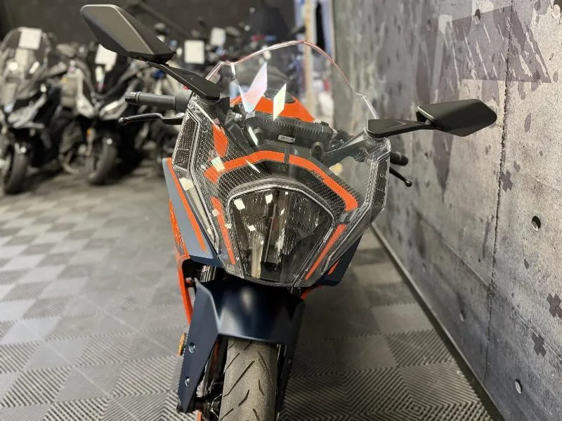 RC 390 ABS