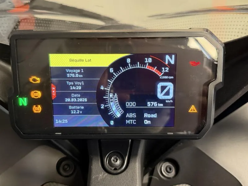 RC 390 ABS
