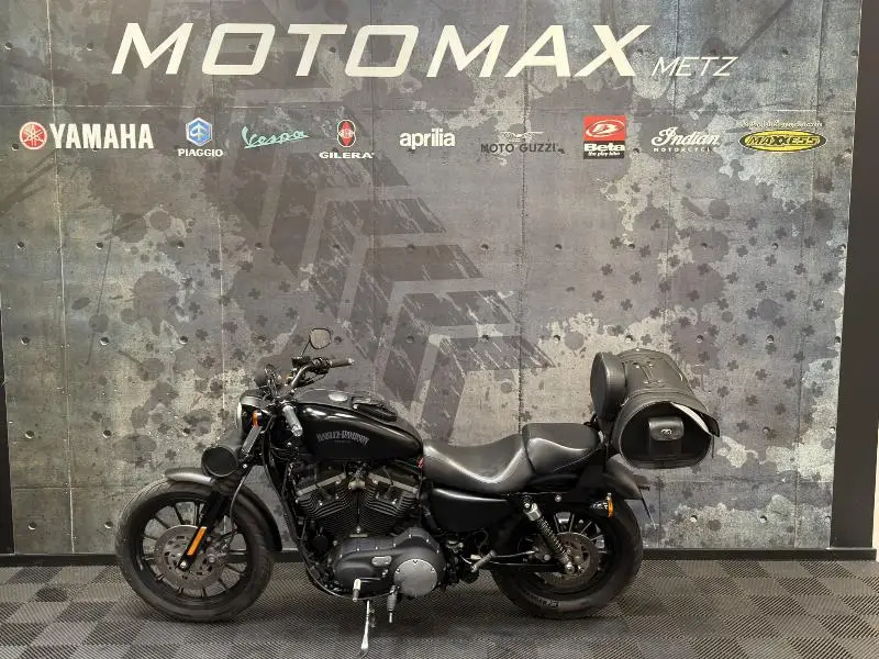 SPORTSTER 883
