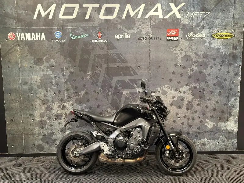 MT09