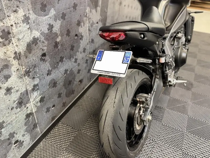 MT09