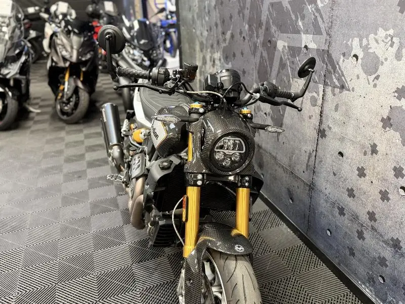 FTR 1200 R CARBON