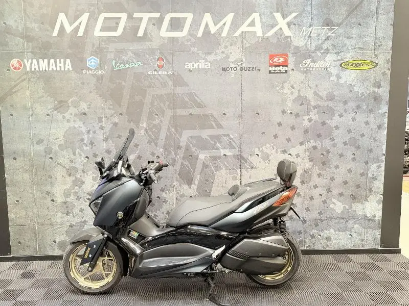 XMAX 300 TECH MAX