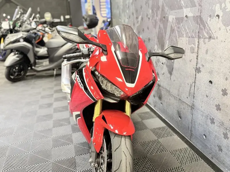 CBR 1000 RR FIREBLADE