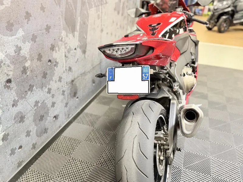 CBR 1000 RR FIREBLADE