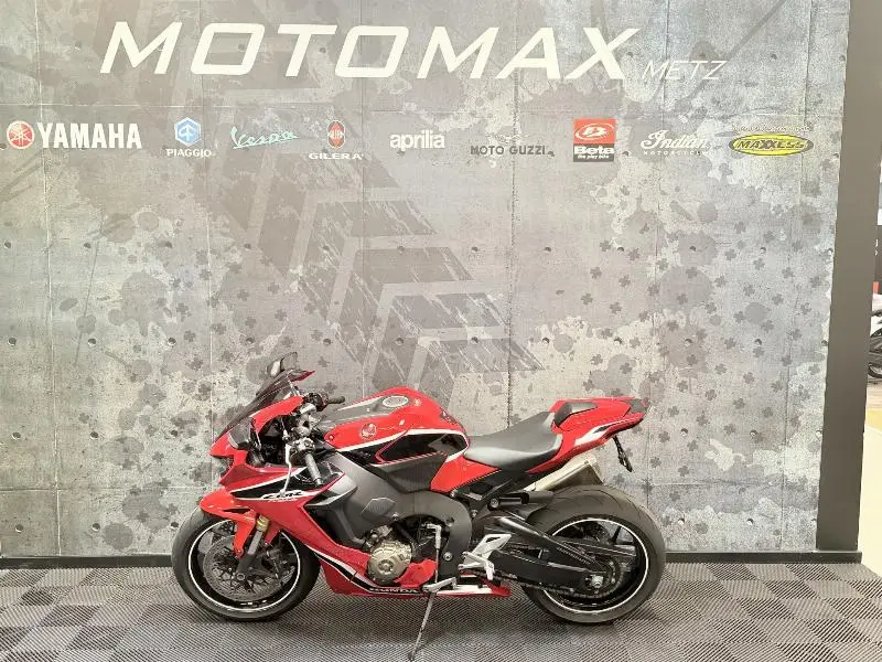 CBR 1000 RR FIREBLADE