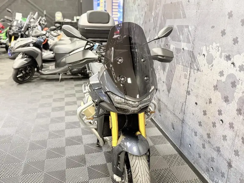 V 100 MANDELLO S