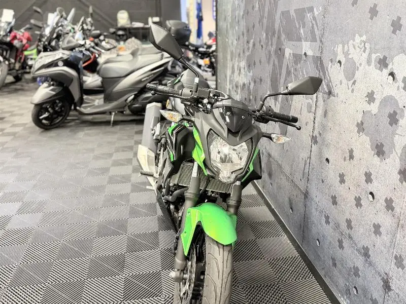 Z125