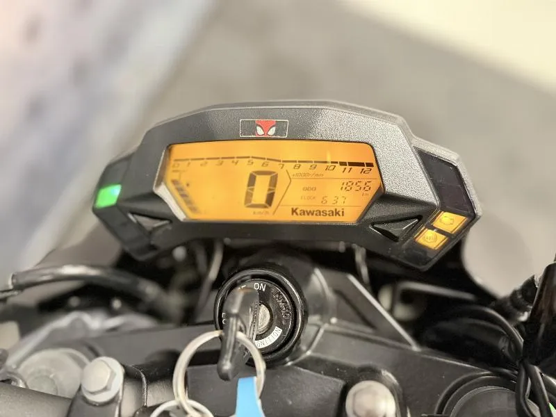 Z125