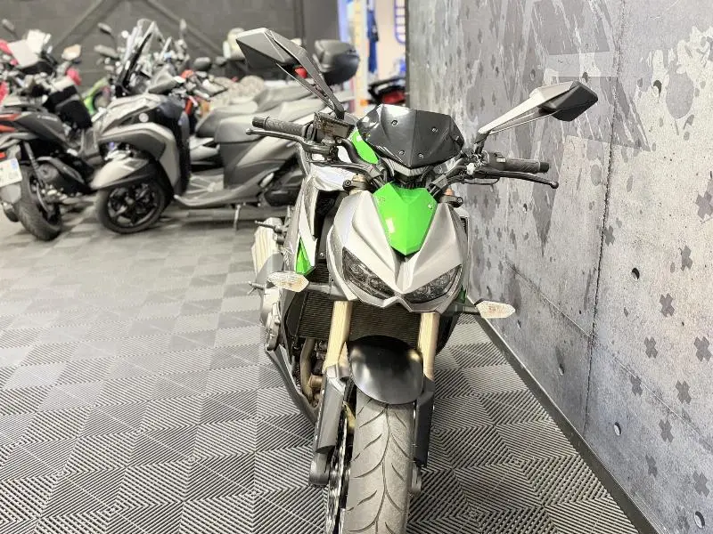 Z 1000