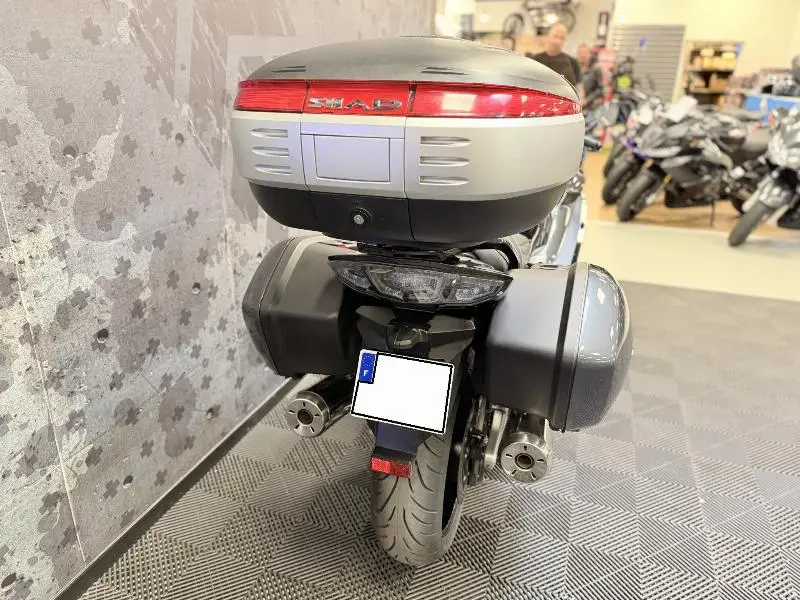 FJR 1300 AE
