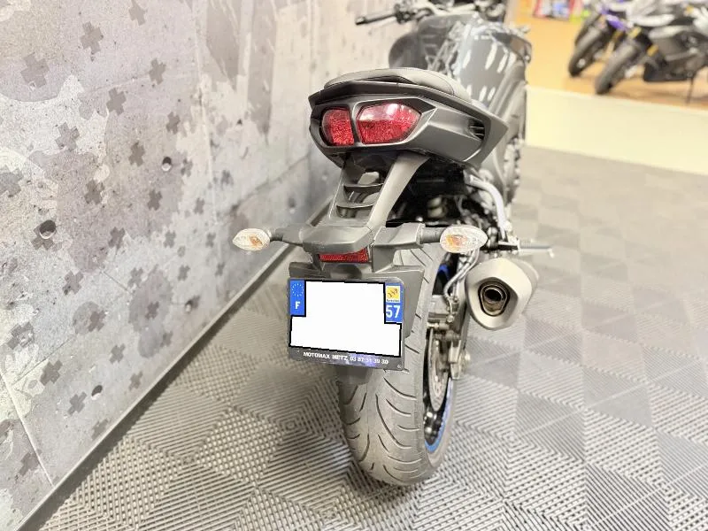 FZ8 N ABS