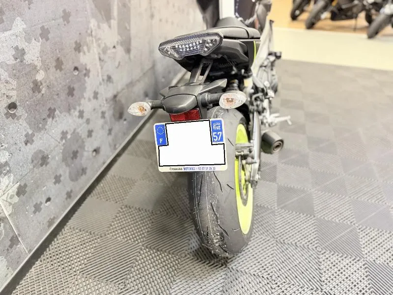 MT09