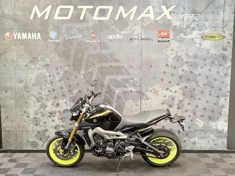 MT09