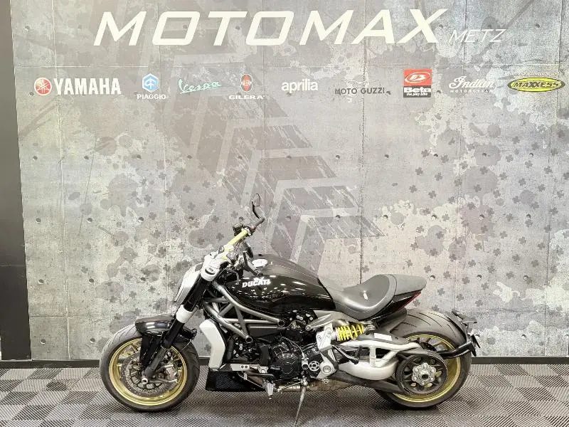 XDIAVEL S