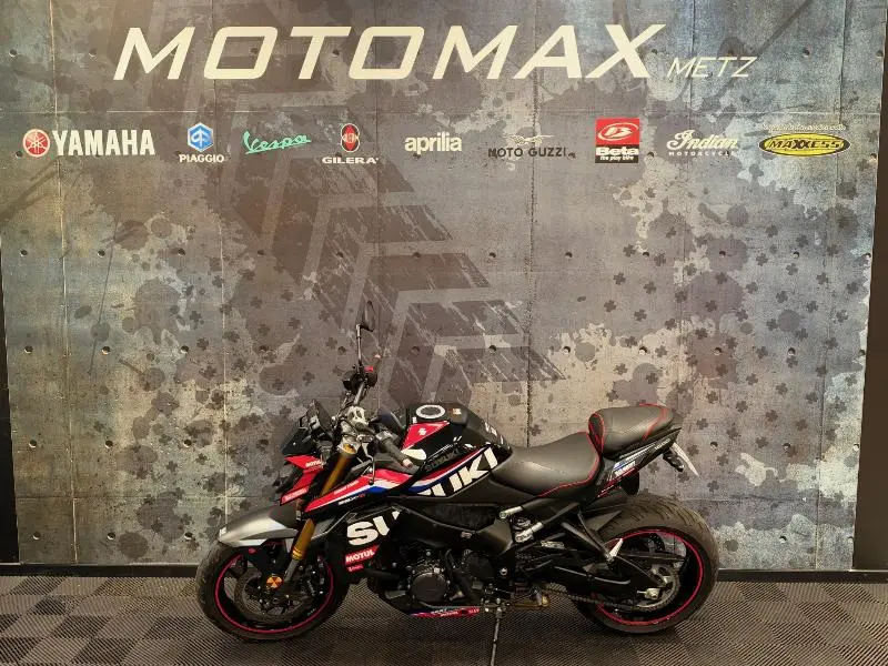 GSXS 1000