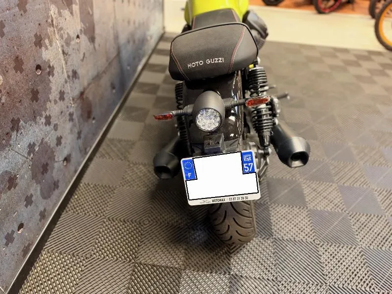 V7 SPORT 850