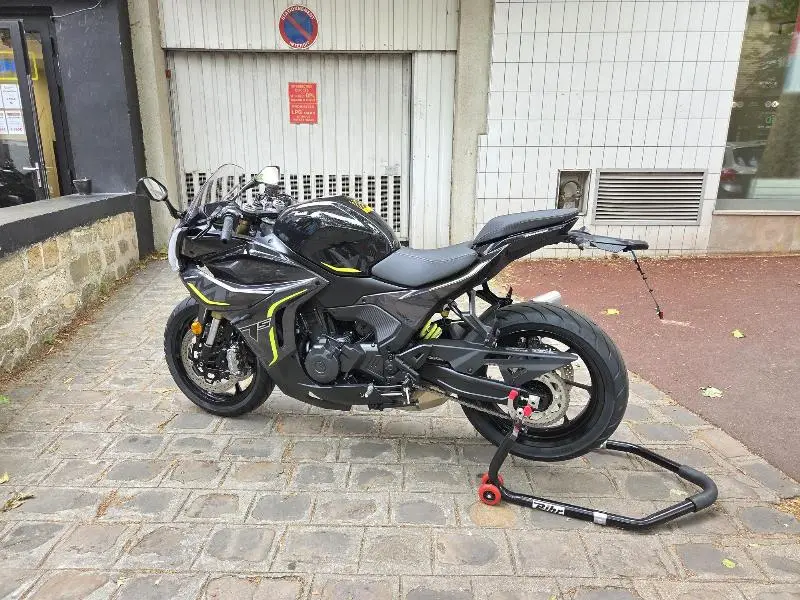 TORNADO 550
