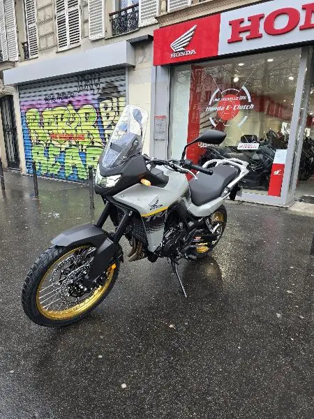 TRANSALP 750