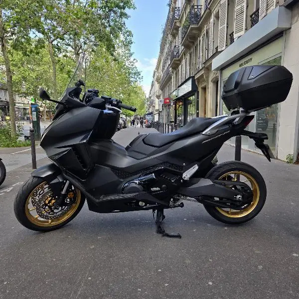 NSS FORZA 750