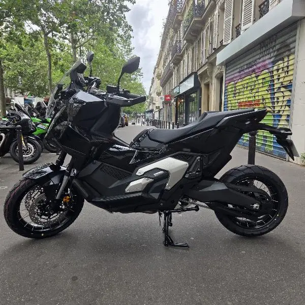 XADV 750