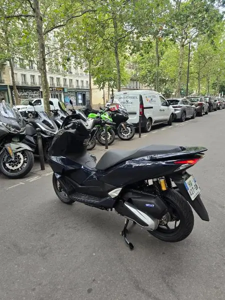 PCX 125