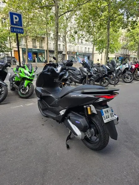 PCX 125