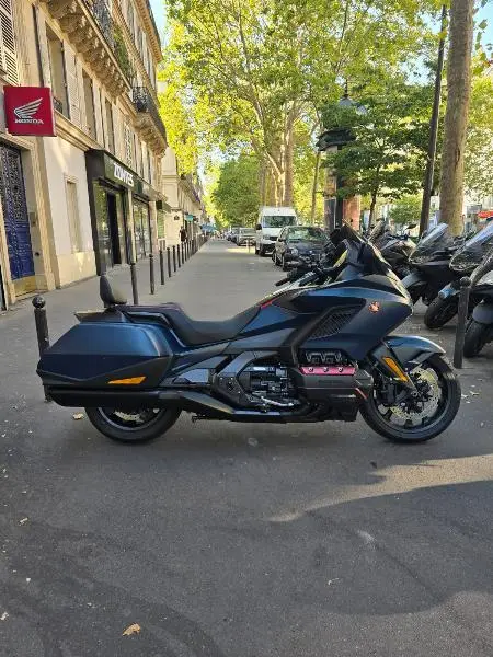 GL1800 GOLDWING