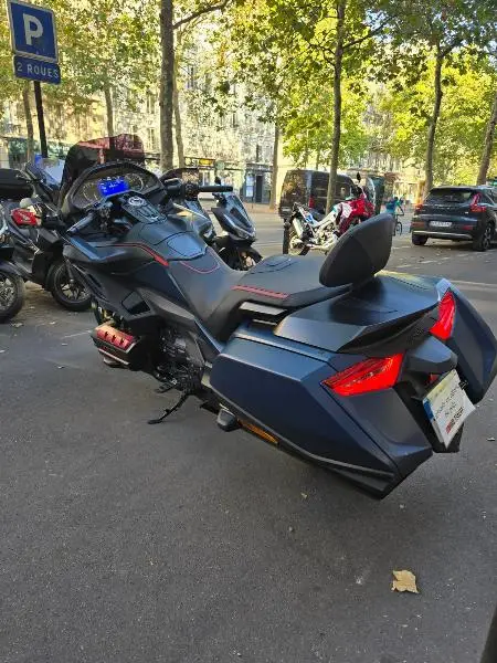 GL1800 GOLDWING