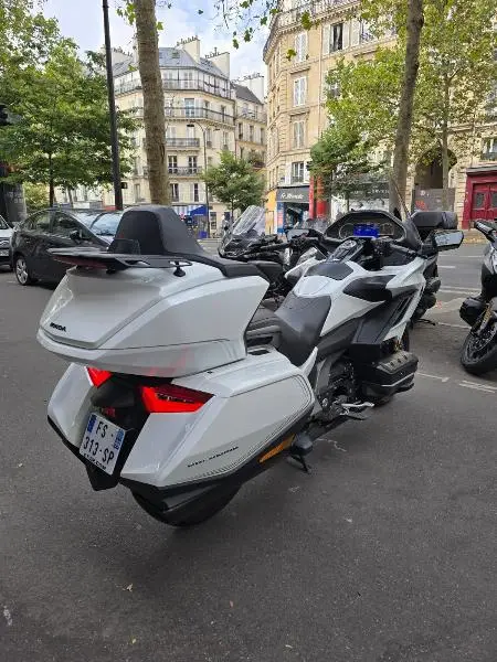 GL 1800 GOLDWING TOURING DCT