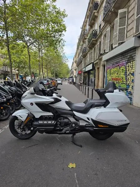 GL 1800 GOLDWING TOURING DCT