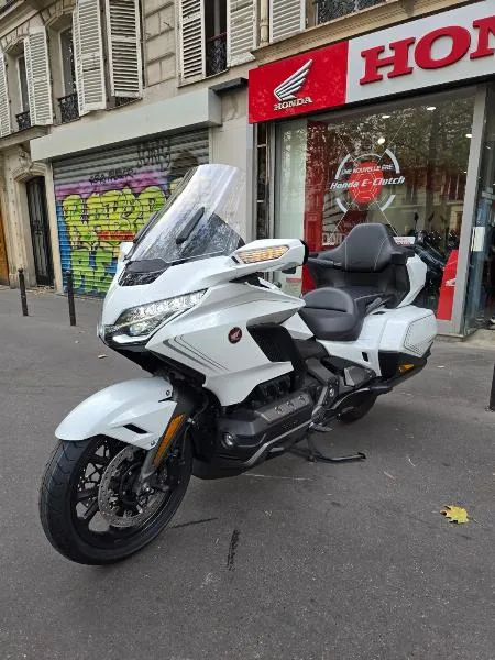 GL 1800 GOLDWING TOURING DCT