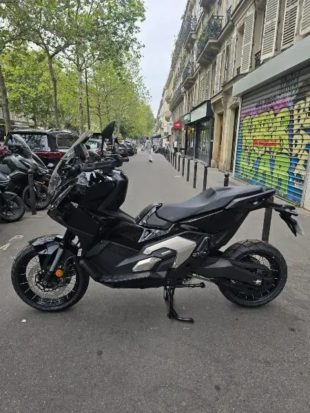 XADV 750 DCT