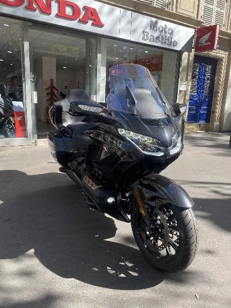 GL 1800 GOLDWING TOURING DCT