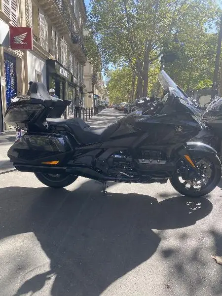 GL 1800 GOLDWING TOURING DCT