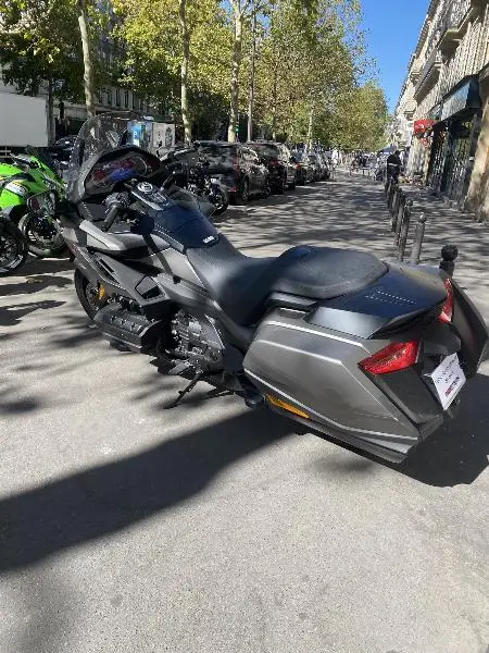 GOLDWING 1800 BAGGER