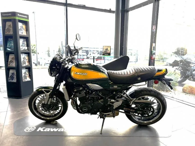 Z 900