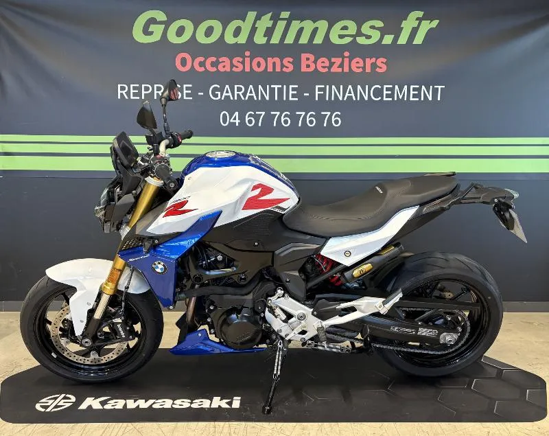 F 900 R