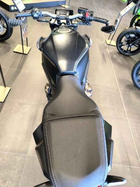 CB 650R
