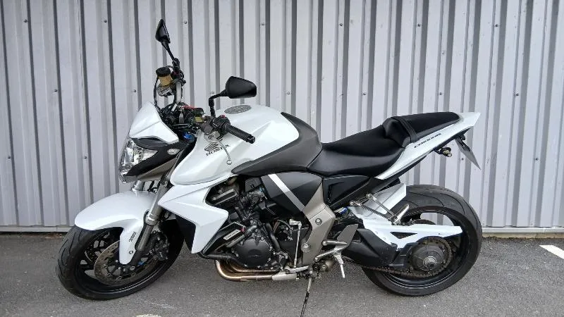 CB 1000 RA