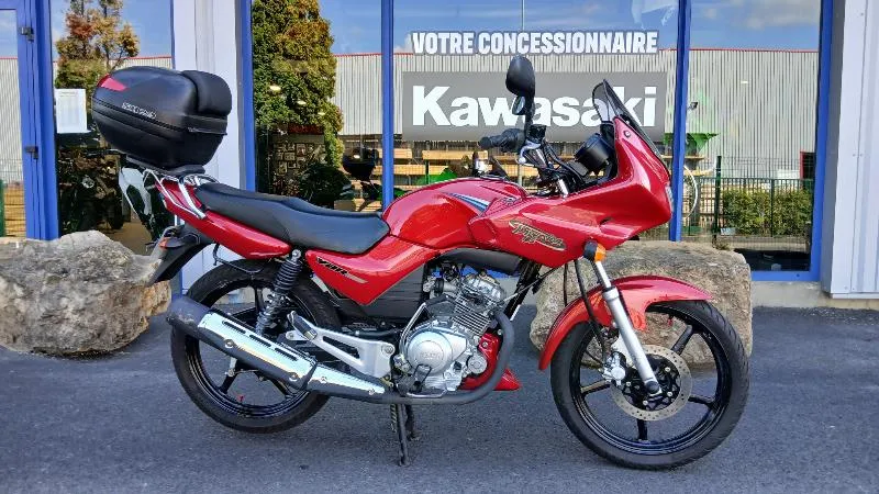 YBR 125
