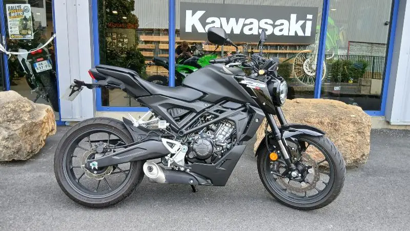 CB 125  R
