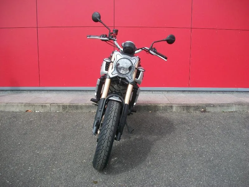 CLX 700