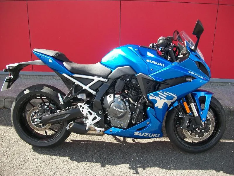 GSX8R