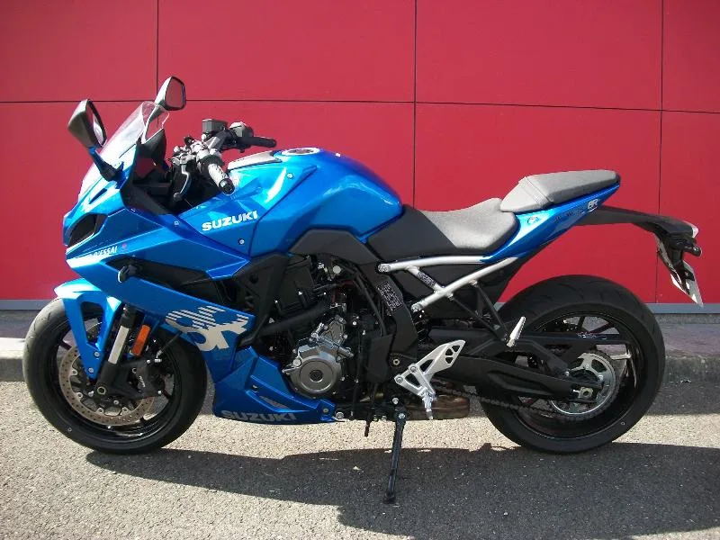 GSX8R
