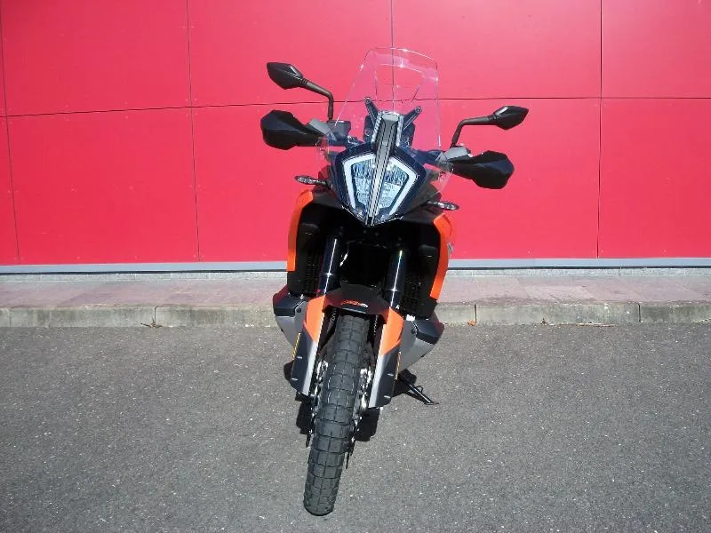 790 ADVENTURE